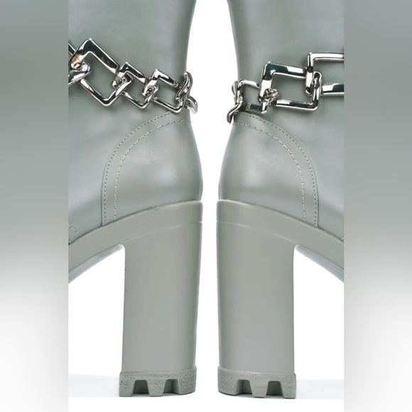 Olive platform chain Booties - Picture 4 of 4